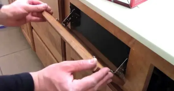 why do drawers have a fake split